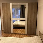 Sahara Falcon アパートホテル 4*