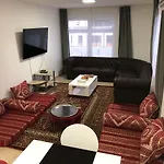 شقة فندقية Sahara Falcon 4*