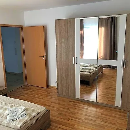 Sahara Falcon 4*
