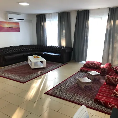 Lejlighedshotel Sahara Falcon