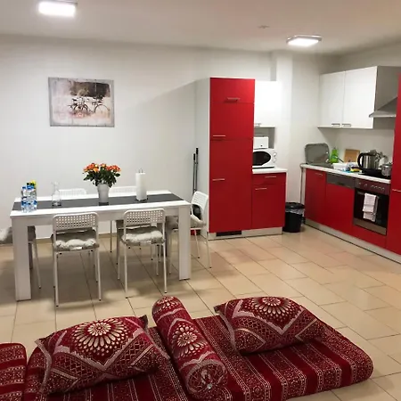 Ξενοδοχείο με διαμερίσματα Sahara Falcon 4*