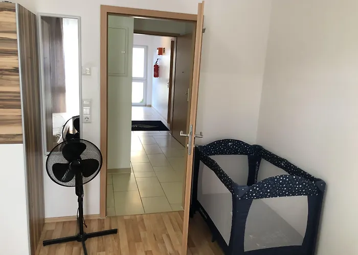 Sahara Falcon 4* Munich