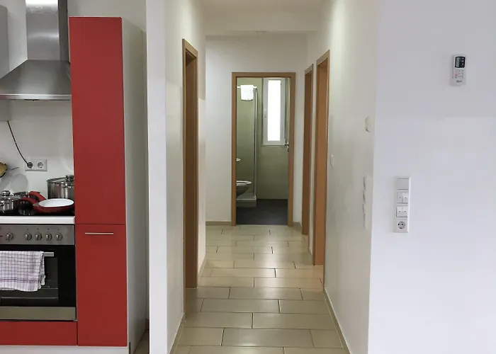 Sahara Falcon 4* Munich