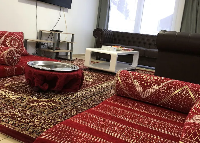 Sahara Falcon 4* Munich