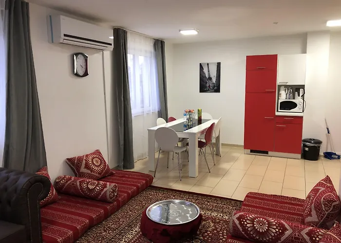 Sahara Falcon Aparthotel Munich