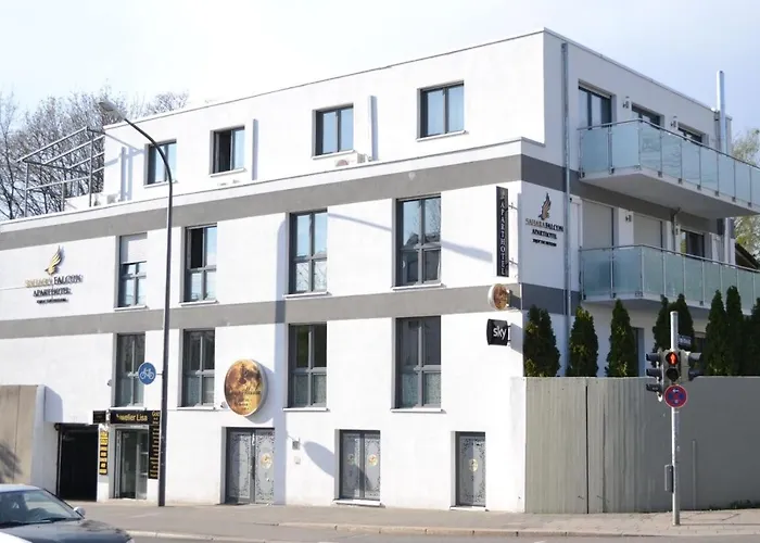 Sahara Falcon 4* Munich