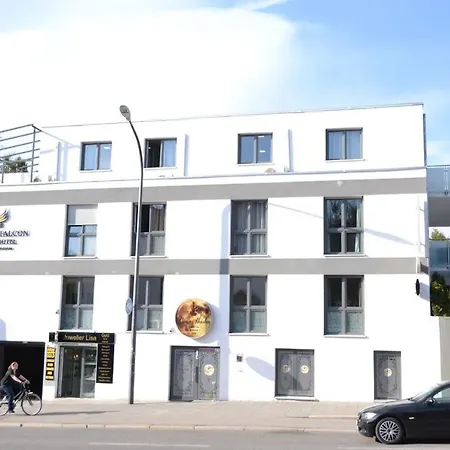 Sahara Falcon Aparthotel 3*
