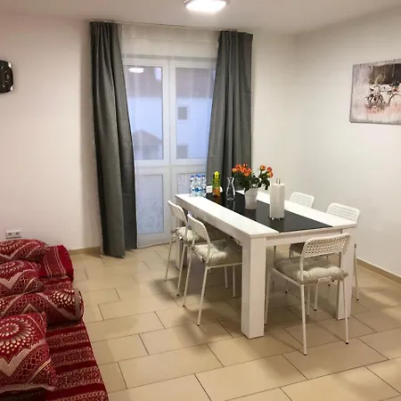 Sahara Falcon Aparthotel 3*