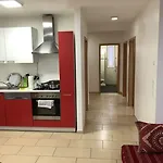 Sahara Falcon 아파트호텔 뮌헨