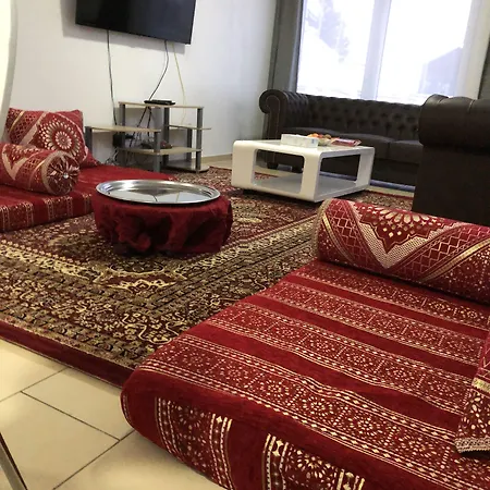 Sahara Falcon מלון דירות